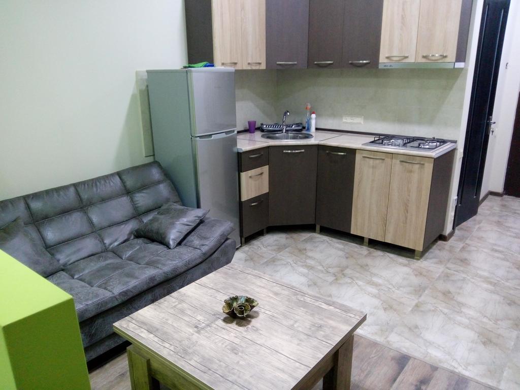 Studio Apartment In Батумі Екстер'єр фото